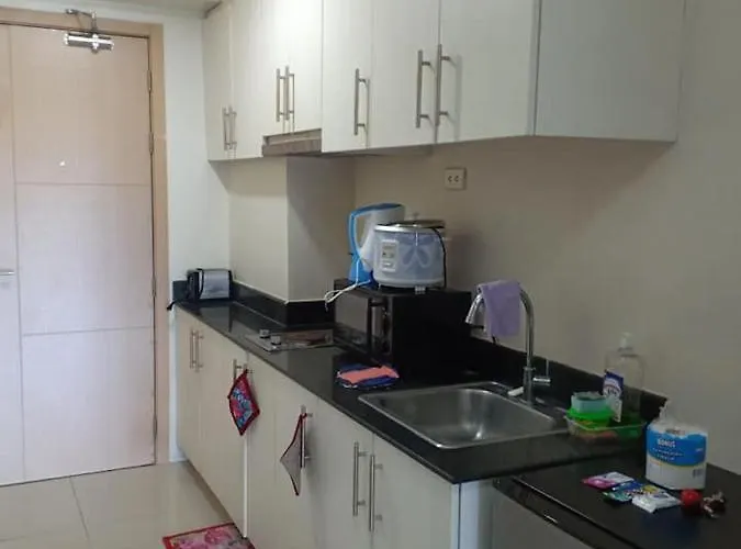 Sea Residences Manila 5* Manila
